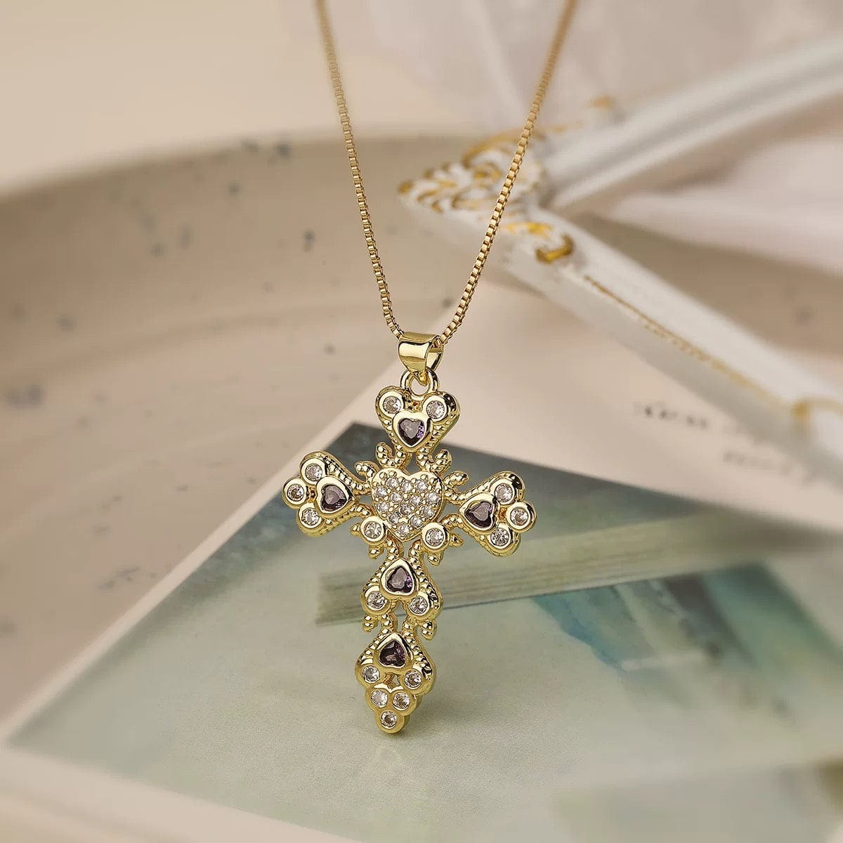 Collier pendentif croix scintillante - une touche d'éclat et de foi - MAX FOR ME MAX for ME
