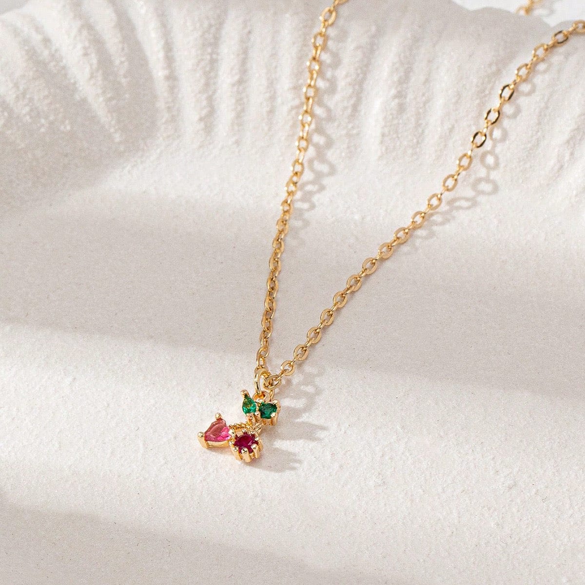 Collier pendentif piment doré ultra-tendance talisman stylisé - Collection exclusive Max for Me charme discret Doré / Fleurie dense MAX for ME