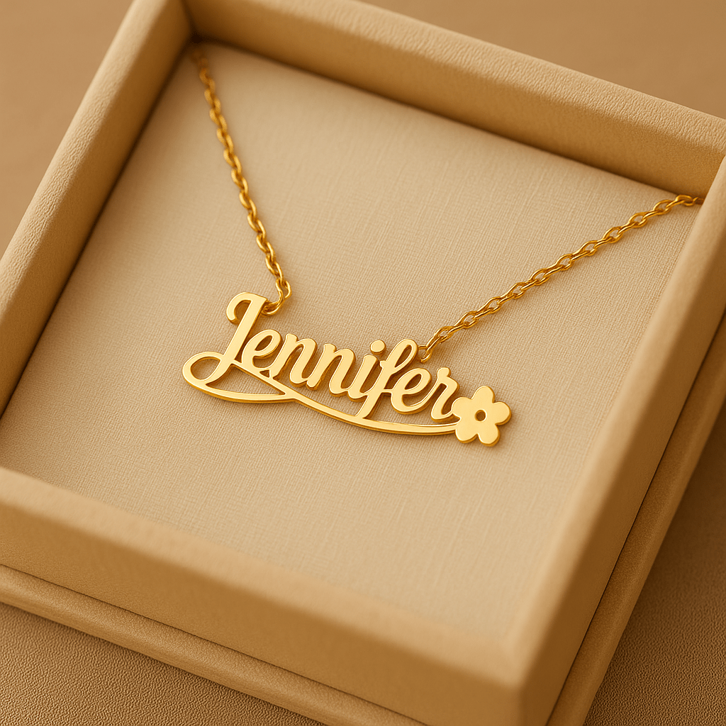 Collier Prénom avec Fleur – Bijou Personnalisé en Acier Inoxydable Or MAX for ME