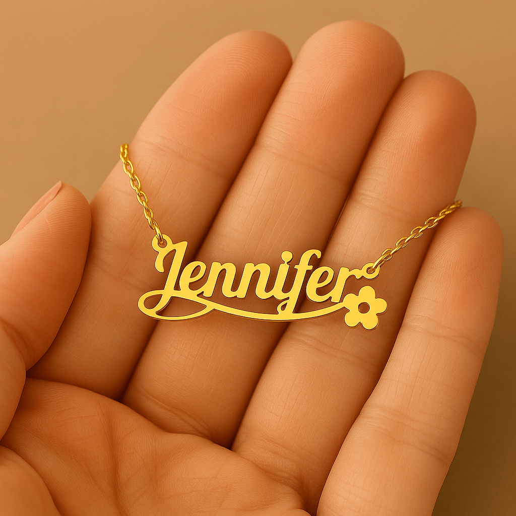 Collier Prénom avec Fleur – Bijou Personnalisé en Acier Inoxydable Or MAX for ME