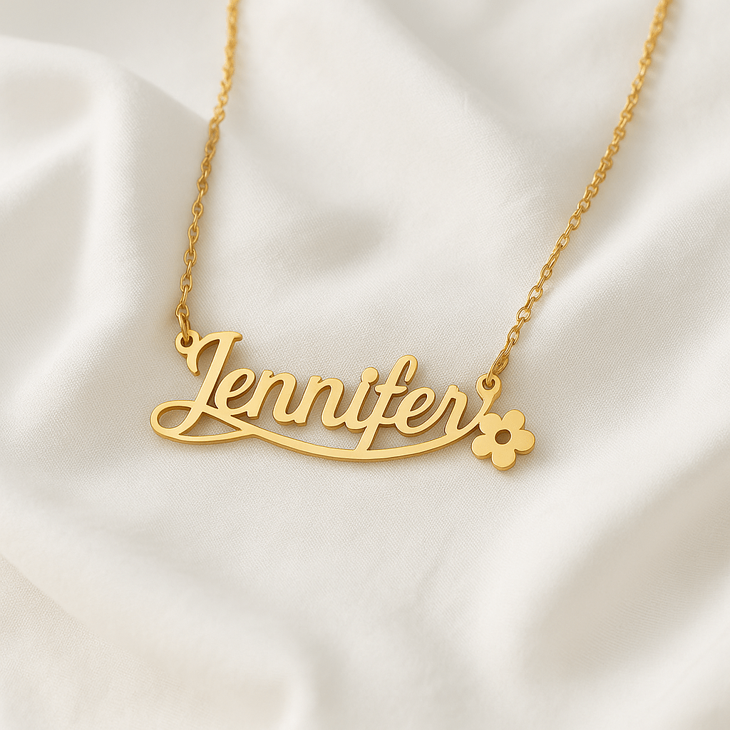 Collier Prénom avec Fleur – Bijou Personnalisé en Acier Inoxydable Or MAX for ME