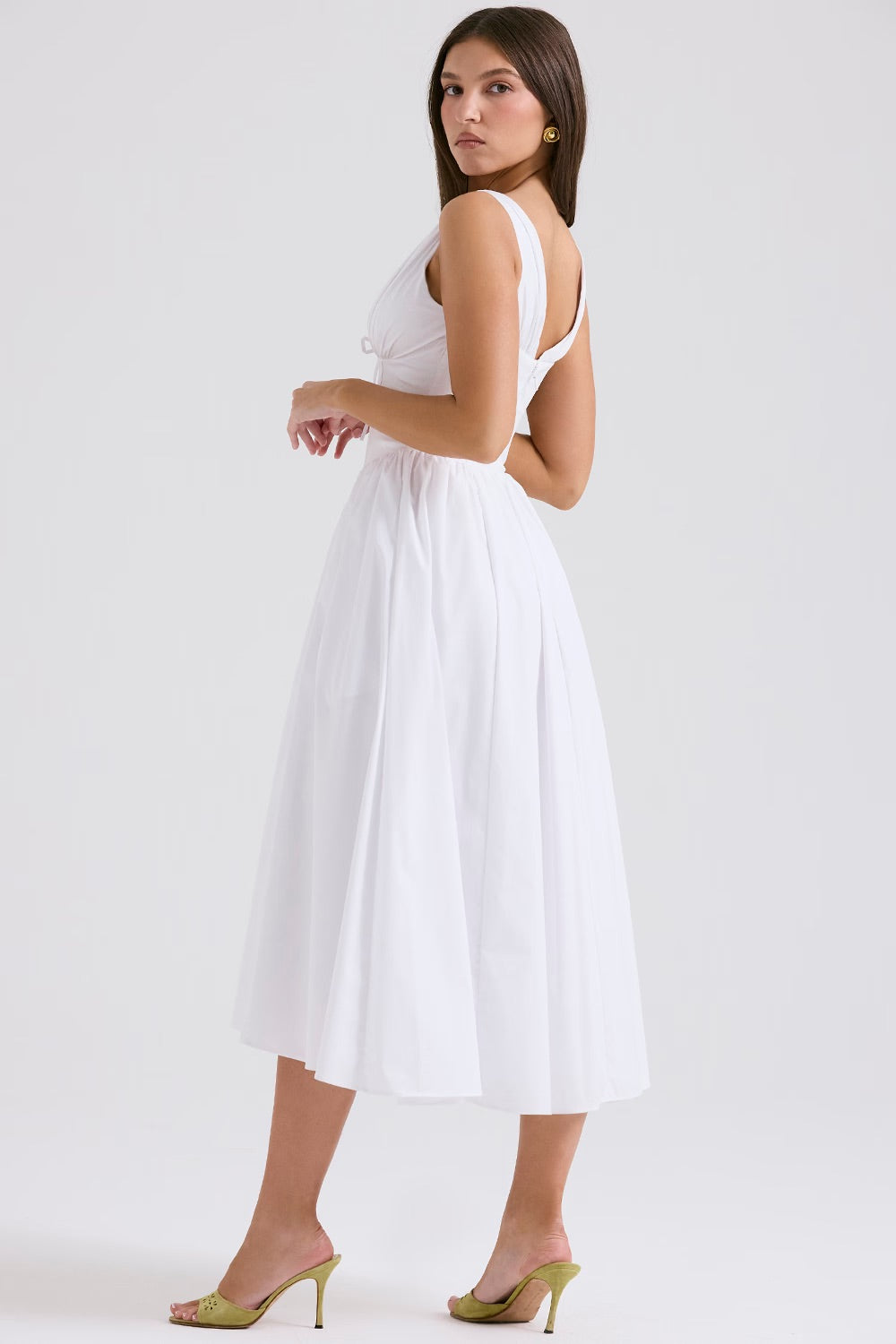 Robe midi Clara avec corsage et dos ouvert