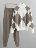Ensemble 2 pièces- pull col roulé et pantalon style graphique moderne Taupe / S MAX for ME