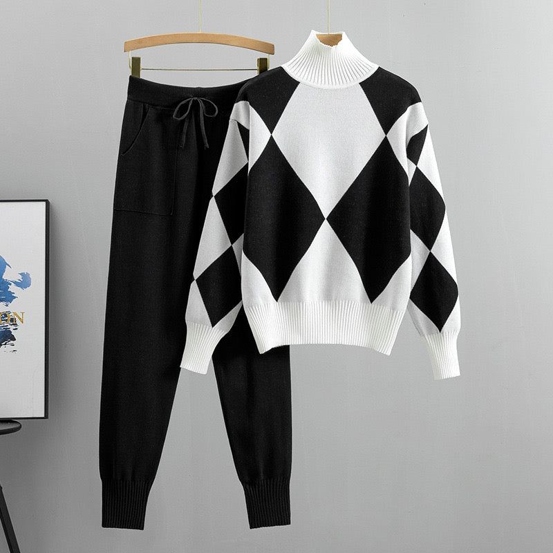 
Ensemble pull pantalon noir graphique contemporain chic MAX FOR ME
