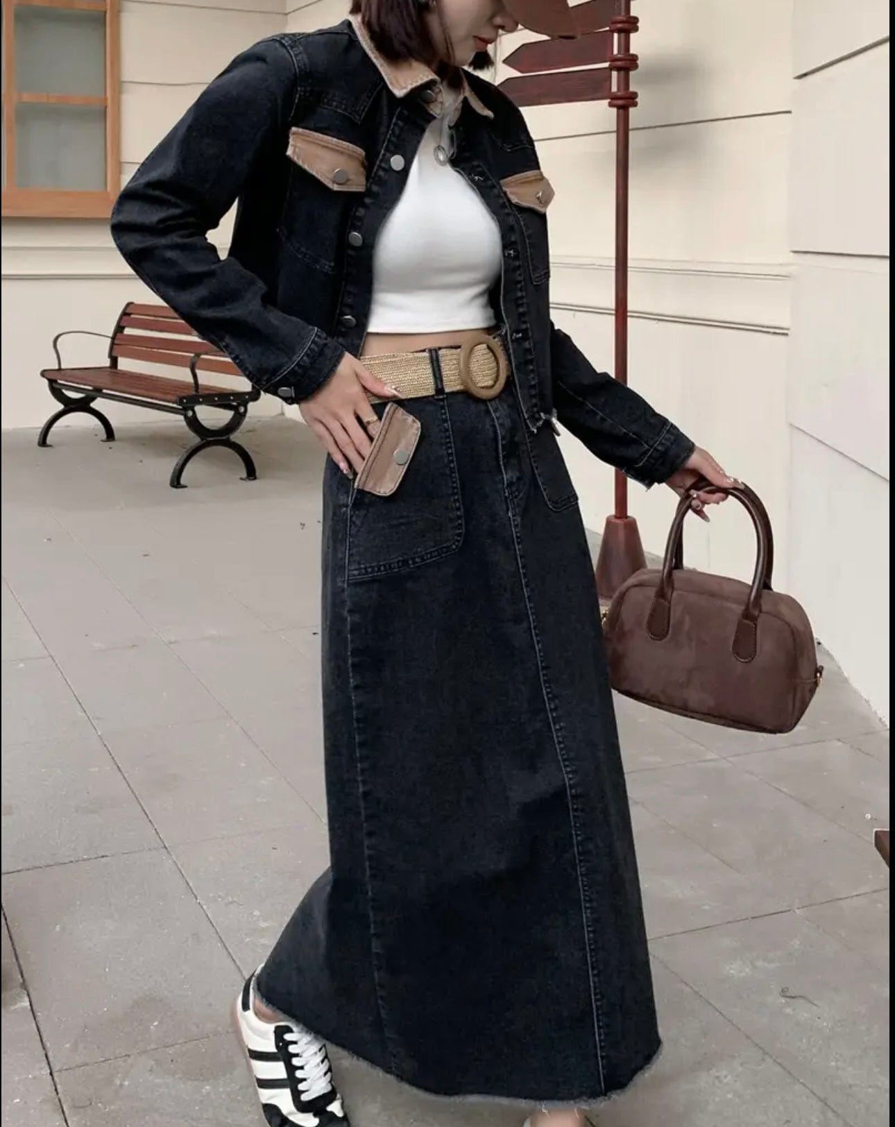Ensemble veste et jupe en jean avec détails contrastés pour un style urbain moderne Noir Carmin / XS MAX for ME