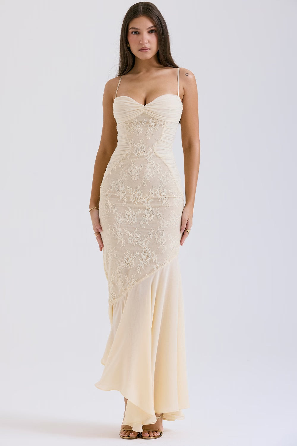 Robe longue Delphine en dentelle et chiffon