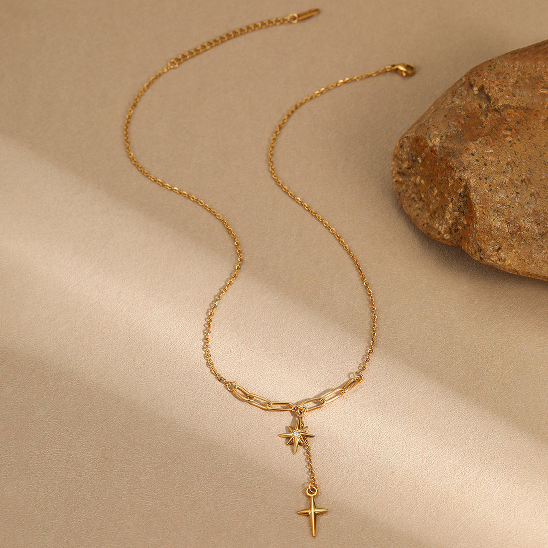 Collier étoile croix strass pampille chaîne fine dorée MAX FOR ME
