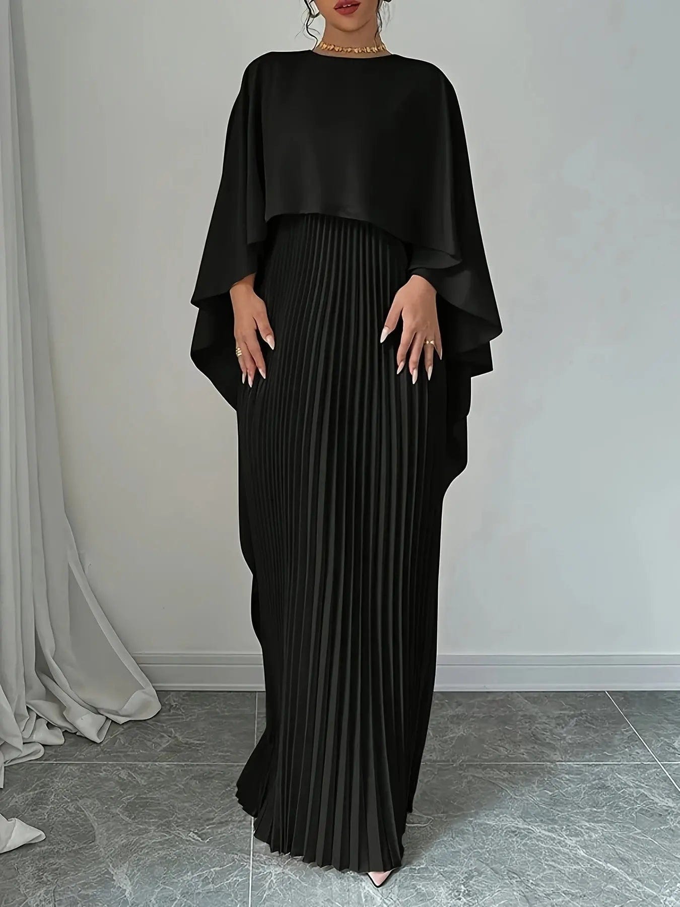 Robe Blanche Plissée à Empiècement Voile – Élégance Pure et Intemporelle MAX for ME