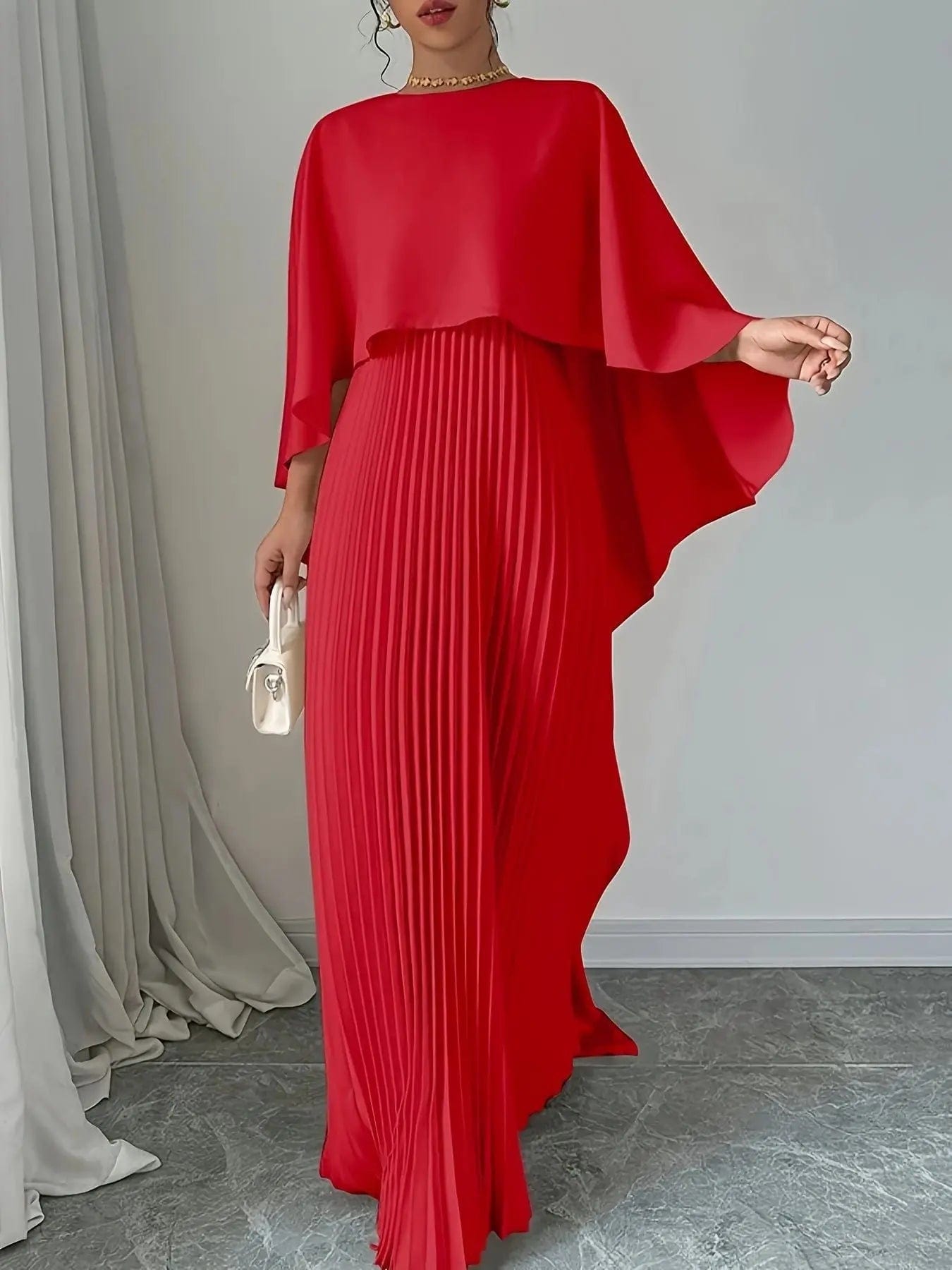 Robe Blanche Plissée à Empiècement Voile – Élégance Pure et Intemporelle MAX for ME