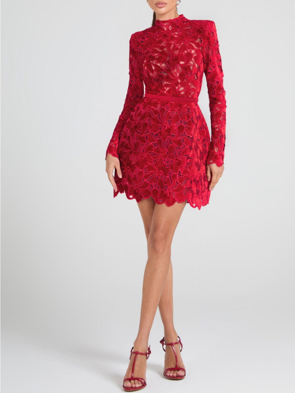 Robe Courte en Dentelle Fleurie Intense – Manches Longues, Rouge ou Noir MAX for ME