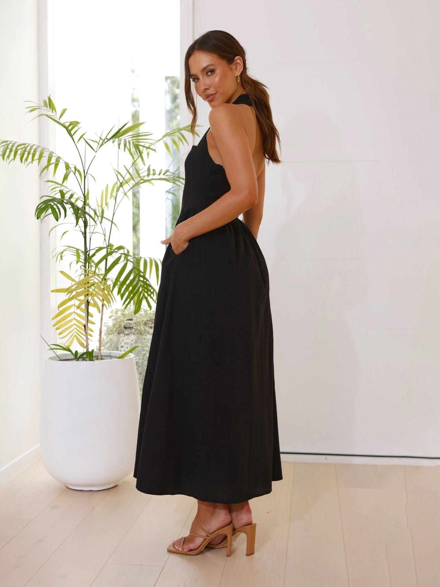 Robe Longue Halterneck– Coton Léger et Décolleté MAX FOR ME