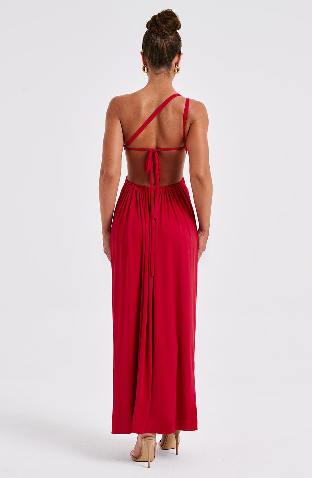 Robe Longue Rouge Épaule Asymétrique – Détail Froncé et Fente Élancée MAX FOR ME