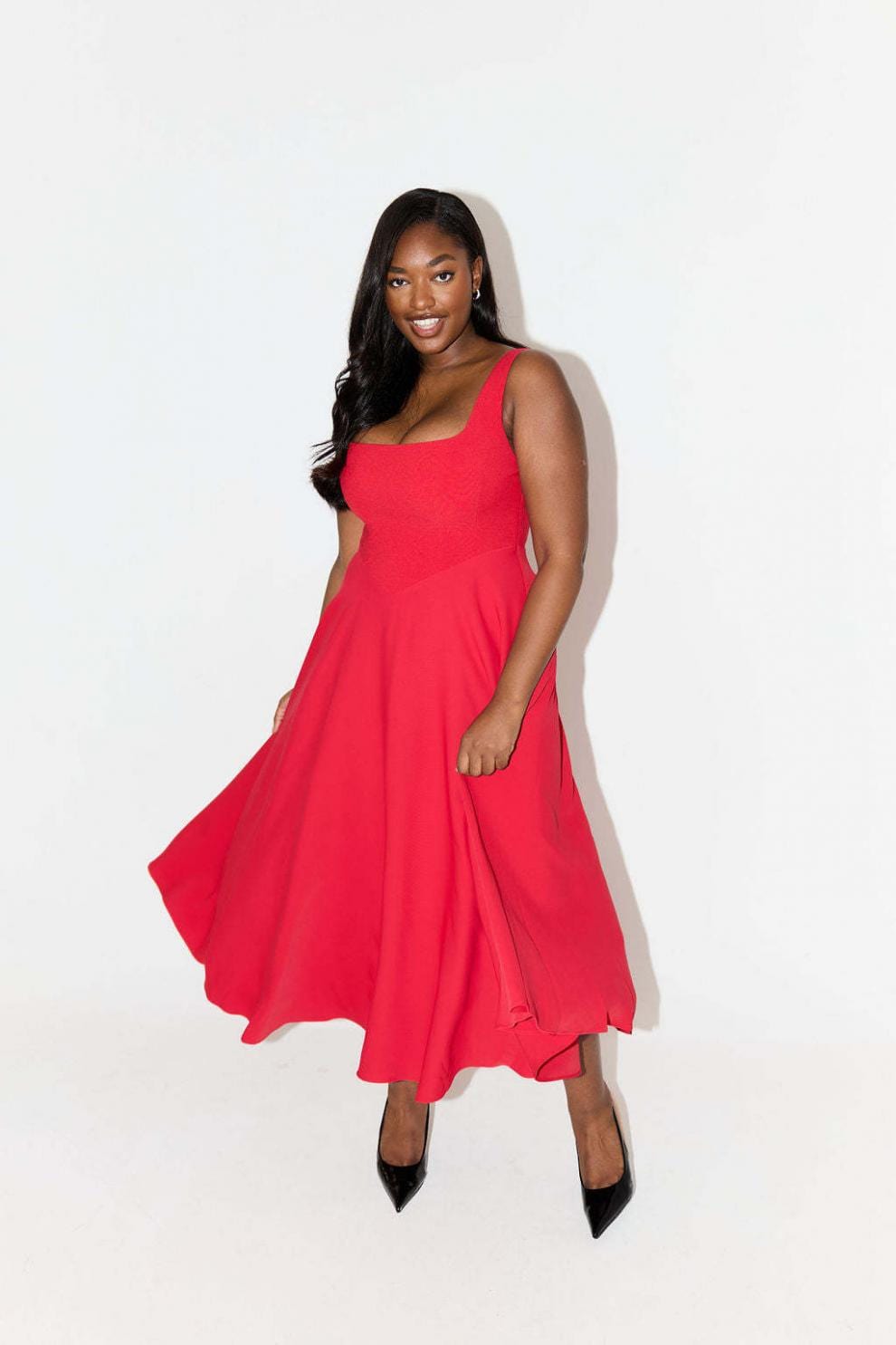 Robe mi-longue à bretelles ajustables – élégance fluide pour été chic MAX FOR ME