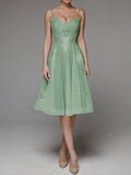 Robe midi brodée blanche – Encolure dos en V et silhouette fluide d’été Vert / S MAX FOR ME