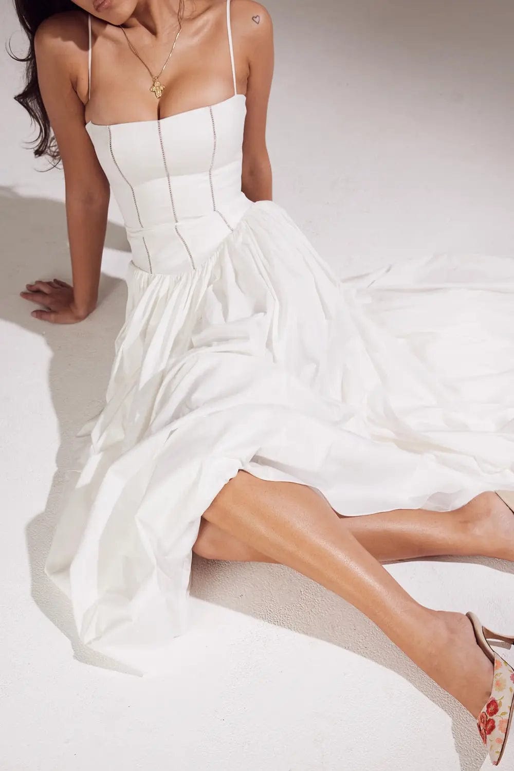 MAX for ME Robe midi Élodie avec bretelles ajustables et jupe fluide