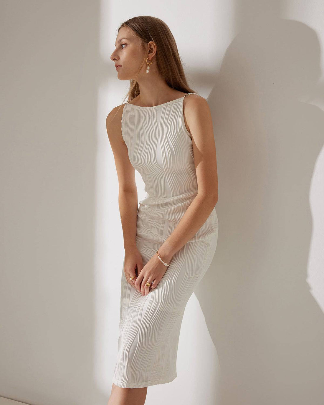 Robe Midi Femme Texturée – Élégante et Chic avec Bretelles MAX FOR ME