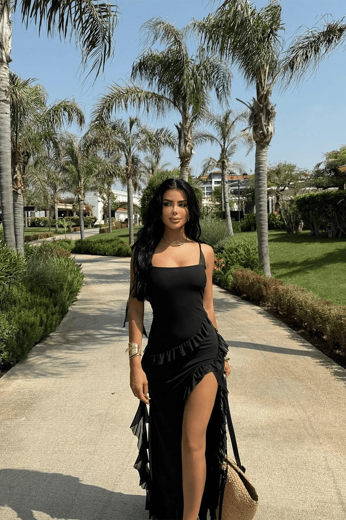 Robe Serena longue fendue avec volants