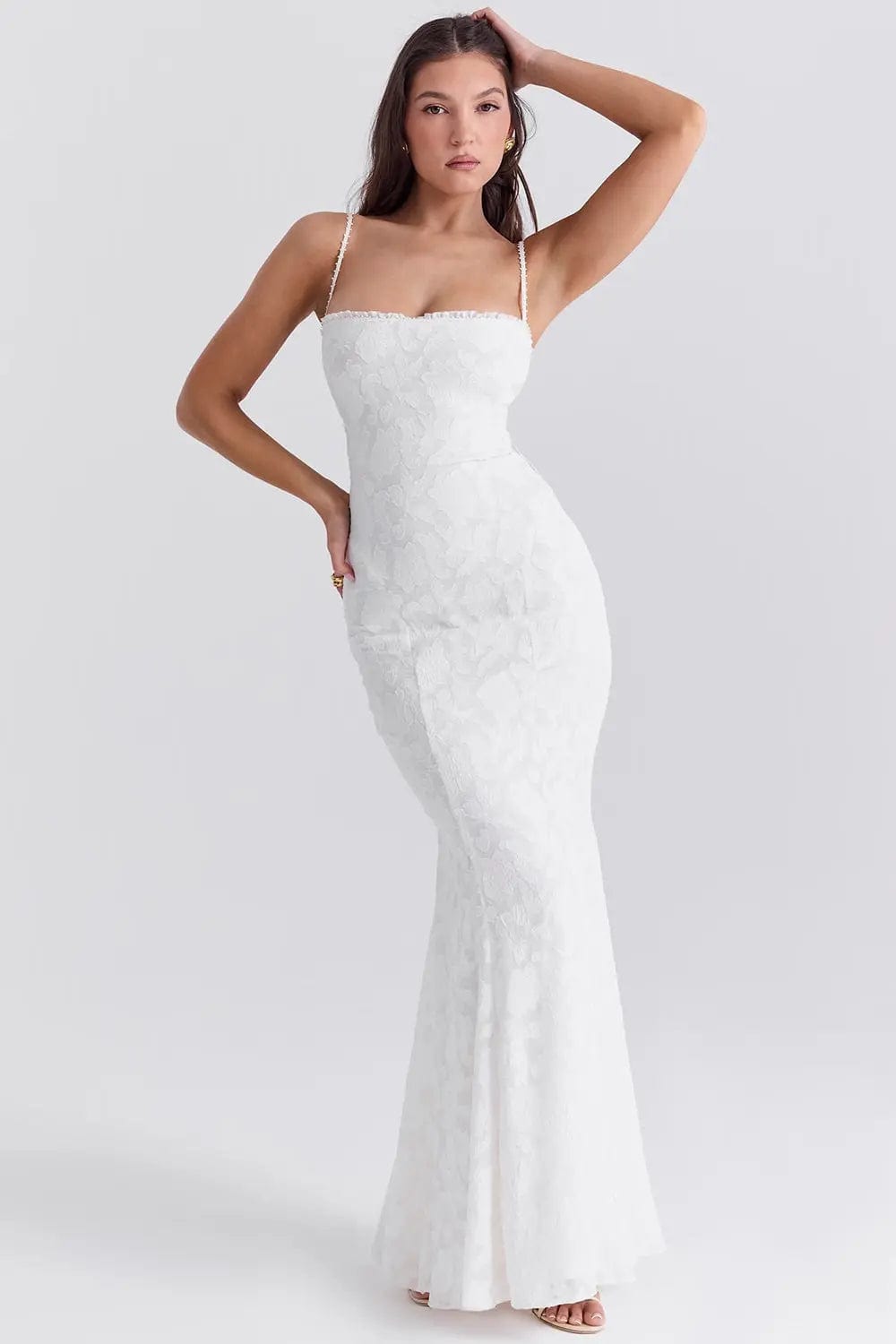 MAX for ME robes Robe longue Adriana en dentelle semi-transparente avec dos ouvert