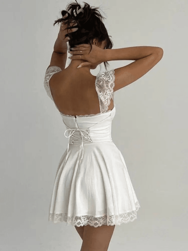 Robe mini Camille avec corsage corseté et jupe en tulle 