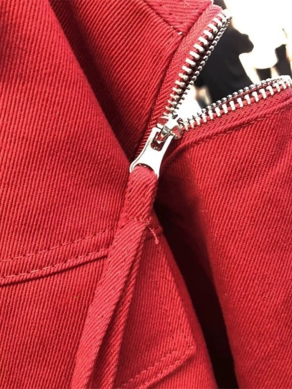 Veste jean bicolore portée style streetwear urbain MAX FOR ME